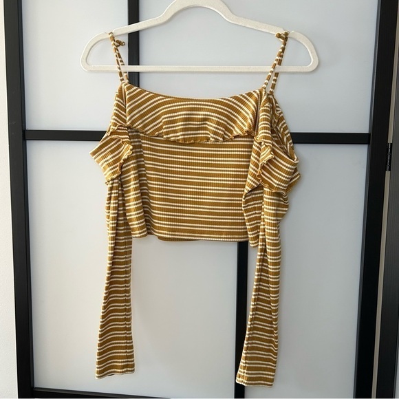 [L] Forever 21 Golden Mustard Yellow & White Striped Long Sleeve Crop Top - Picture 3 of 9